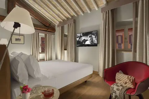 Palazzo Scanderbeg in Rome, foto 2