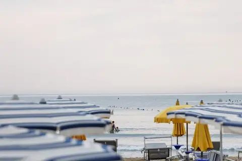 Fafa Beach Hotel in Golem — foto 6