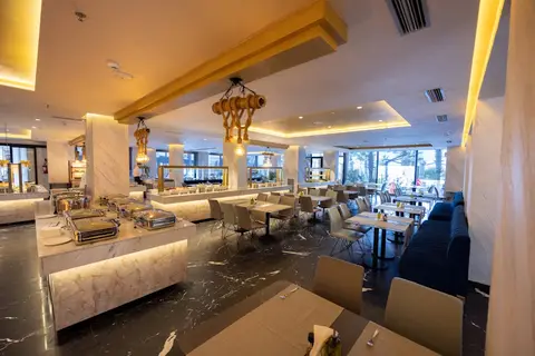 Brilliant Hotel & Spa in Qerret — foto 16