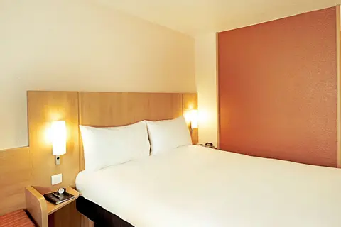 ibis Lisboa Centro Saldanha in Almada — foto 8