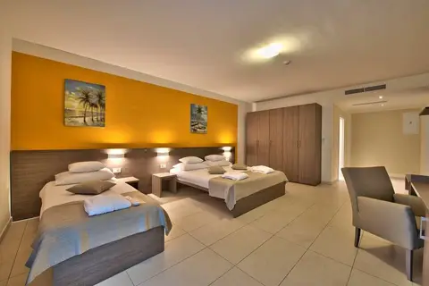 Crvena Luka Resort in Biograd na Moru — foto 4