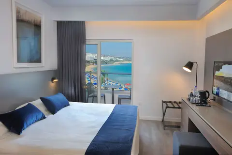 Okeanos Beach Boutique Hotel in Ayia Napa — foto 8