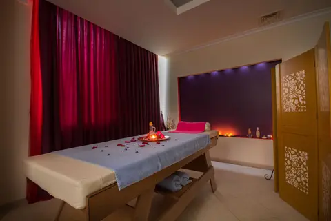 Akbulut Hotel & Spa in Kusadasi — foto 22