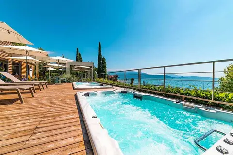 Concept Village Piccola Gardiola in San Felice del Benaco — foto 19