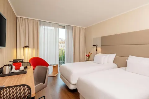 NH Collection Berlin Mitte am Checkpoint Charlie foto 2