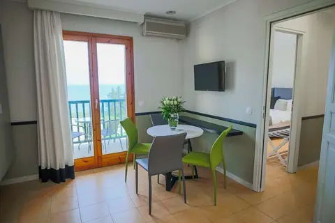 Corfu Aquamarine Hotel in Μπαρμπάτι — foto 30