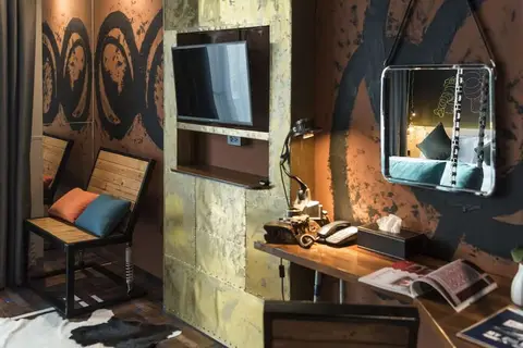 Mestyle Garage Hotel Bangkok in Bangkok — foto 18