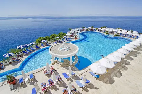 Korumar Hotel De Luxe in Kusadasi — foto 3