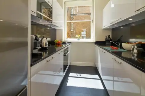Cheval Harrington Court in Londen — foto 10