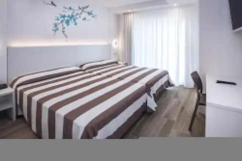 Hotel Oasis Park in Calella — foto 13