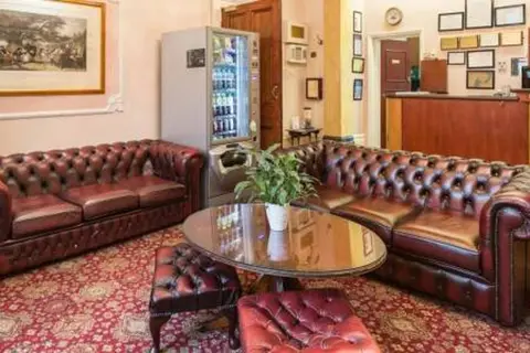 Dolphin Hotel in Londen — foto 2