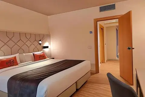 Hotel Puerta Santander in Santander — foto 4
