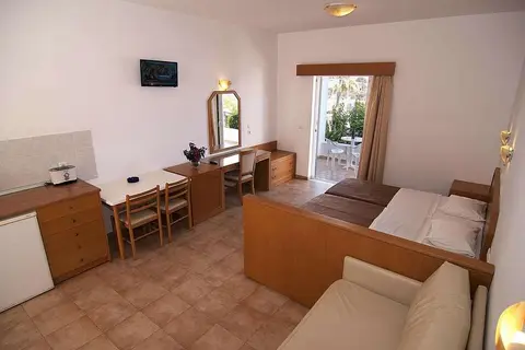 Lambis Studios & Appartementen in Lindos, foto 7