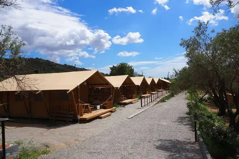 Glamping Alcantara in Motta Camastra — foto 10