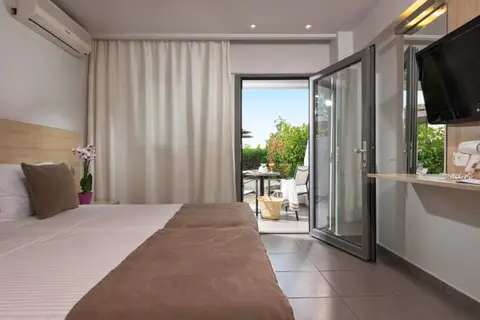 Princess Golden Beach Hotel in Χρυσή Αμμουδιά — foto 10