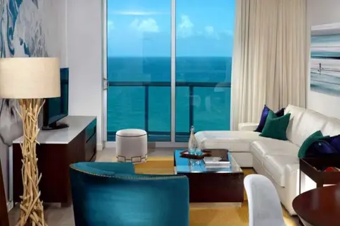 Sole Miami a Noble House Resort in Sunny Isles Beach — foto 7