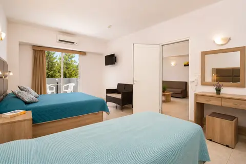 Sun & Sea studios & appartementen in Φαληράκι — foto 7