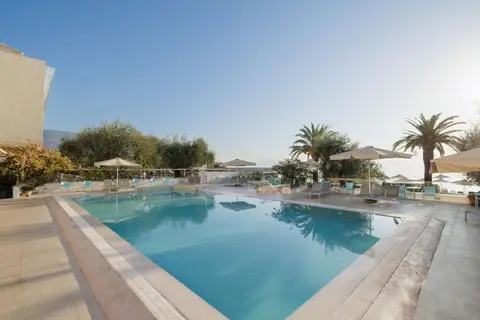 Elea Beach in Δασσιά — foto 24