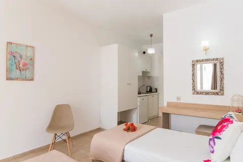 Emerald Hotel in Αγία Μαρίνα — foto 22
