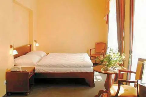 Hotel Certovka in Praag — foto 2