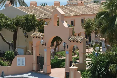 Ramada Hotel & Suites by Wyndham Costa del Sol foto 25