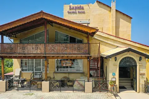 Lapida Hotel in Lapta — foto 18