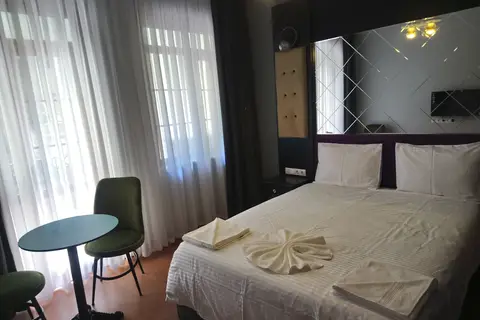 Royal Garden Suite Hotel in Beşiktaş
