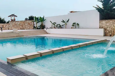 Vila Kalcuni Luxury Resort in Sarandë — foto 20