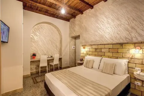 Colosseo Accomodation Room Guest House in Rome