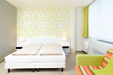 harry's home Wien Millennium Tower in Wenen — foto 3