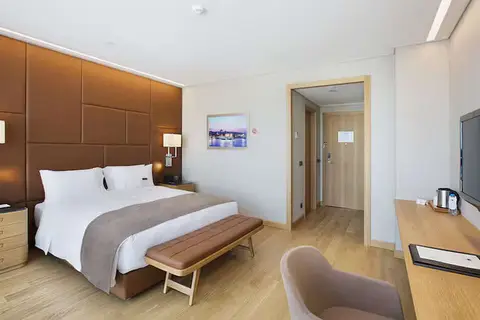 DoubleTree by Hilton Hotel Istanbul Avcilar in Avcılar — foto 2