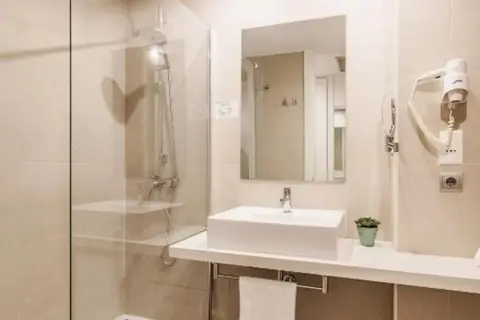 Hotel Táctica in Paterna — foto 30