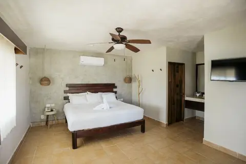 Petit Lafitte in Playa del Carmen — foto 26
