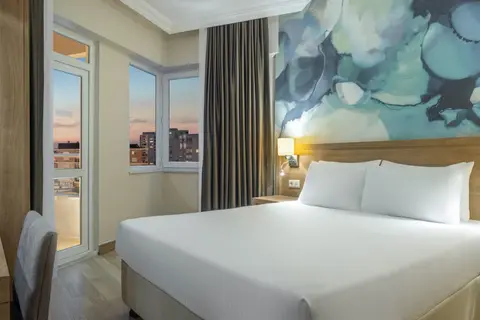 Wyndham Garden Lara in Aksu — foto 4