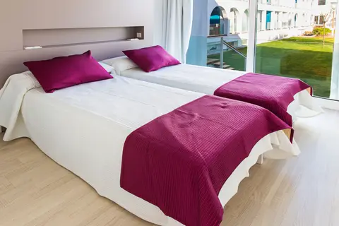 Ebano Hotel Apartments & Spa in Sant Jordi de ses Salines — foto 24