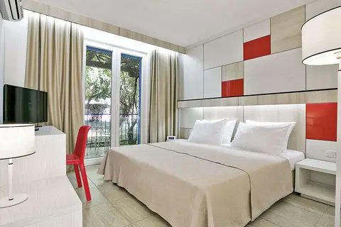Slovenska Plaza Resort in Budva — foto 4