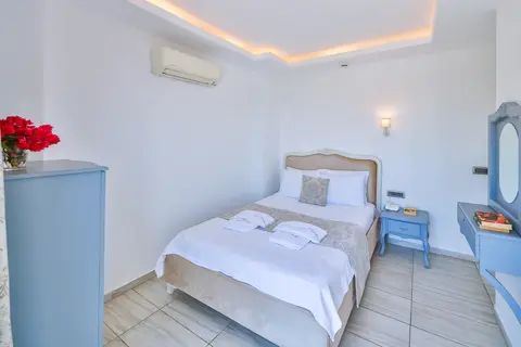 Linda Beach Hotel in Kaş — foto 12