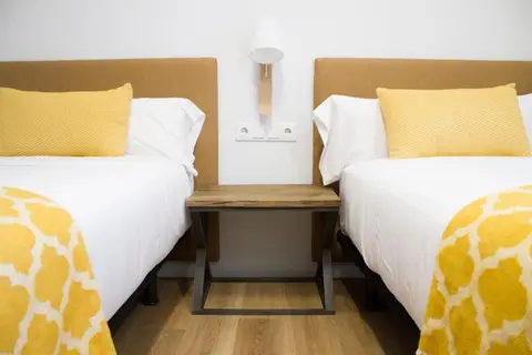 Lux Apartamentos Rosalia in Santiago de Compostella — foto 17