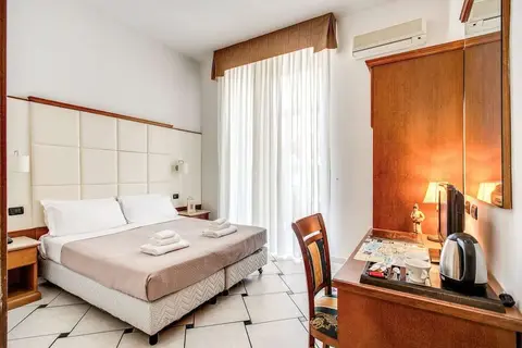Hotel Garibaldi Napoli in Napels, foto 2