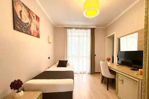 AMH Hotel in Durres — foto 5
