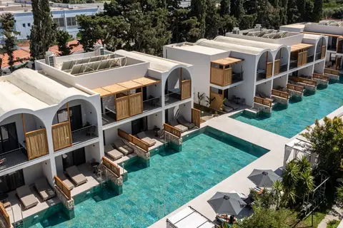 Sunny Days Hotel & Apartments in Τιγκάκι