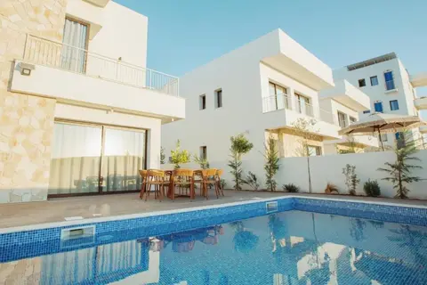 Liv & Co Suites & Villas in Larnaca, foto 2