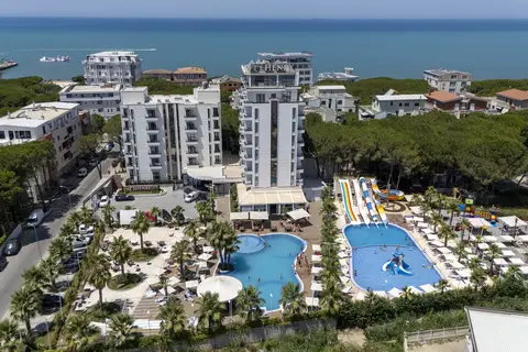 Henry Resort & Spa in Golem — foto 10