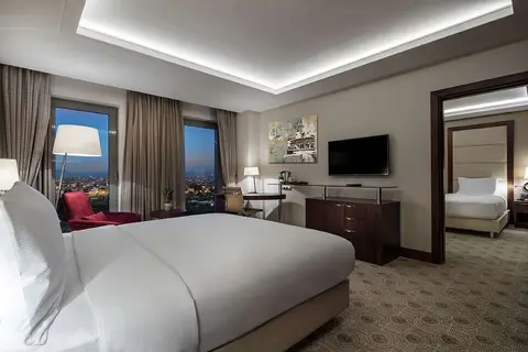 Doubletree by Hilton Istanbul Topkapi Hotel in Bayrampaşa — foto 4