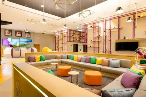 Studio M Arabian Plaza in Dubai — foto 8