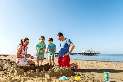 ROBINSON PAMFILYA foto 2