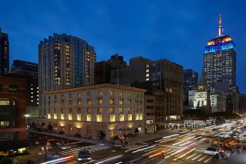 The Hotel @ Fifth Avenue in New York