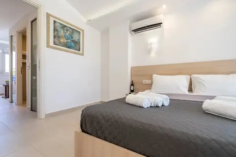 Bivalvia Beach Plus in Faliraki — foto 9