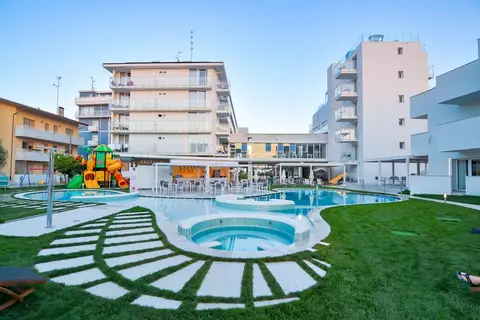 B&B HOTEL Diano Marina Palace in Diano Marina