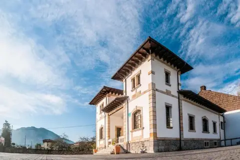 Granda Hotel Cangas De Onis in Cangas De Onis